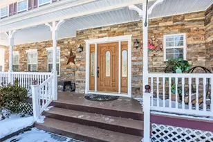 36 Lansing St, Miller Place, NY 11764 - Photo 2