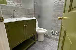 103-14 169th St, Jamaica, NY 11433 - Photo 10