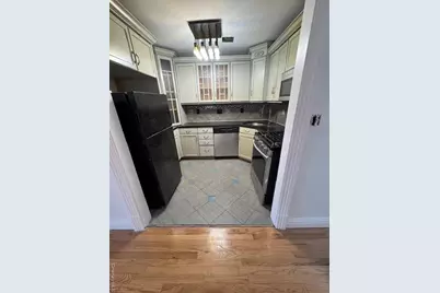 10314 169th Street #2, Jamaica, NY 11433 - Photo 6