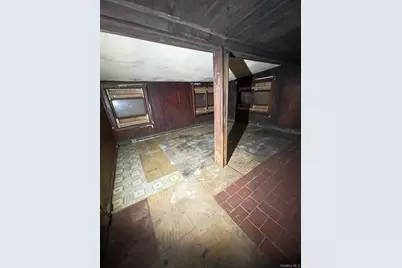 34 Peach Street, Central Islip, NY 11722 - Photo 6