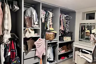 286 Beachview St, Copiague, NY 11726 - Photo 6