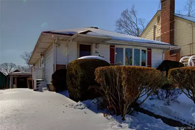 10 Taft Avenue, Hempstead, NY 11550 - Photo 2