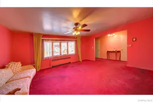 10 Taft Ave, Hempstead, NY 11550 - Photo 6