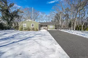 29 Wrana St, Medford, NY 11763 - Photo 2