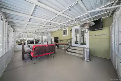 29 Wrana Street, Medford, NY 11763 - Photo 30