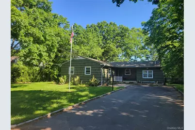 29 Wrana Street, Medford, NY 11763 - Photo 1