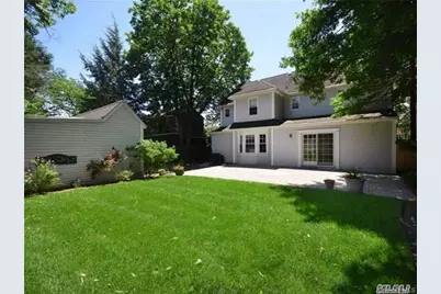 25 Gaynor Avenue, Manhasset, NY 11030 - Photo 20