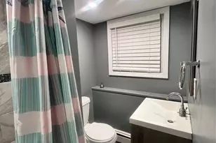 35 Essex Dr, Coram, NY 11727 - Photo 4