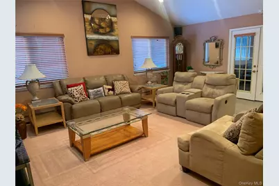 8 Autumn Lane, Stony Point, NY 10980 - Photo 12