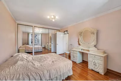 10010 67 Road #4 Floor, Forest Hills, NY 11375 - Photo 18