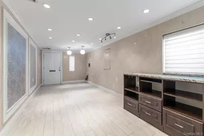 607 Lanett Avenue, Far Rockaway, NY 11691 - Photo 18