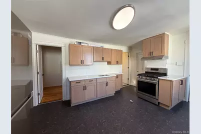 40 N Clover Street, Poughkeepsie, NY 12601 - Photo 1