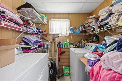 27 Elizabeth Drive, Bethpage, NY 11714 - Photo 18