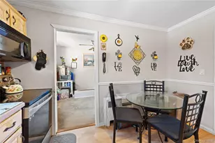 27 Elizabeth Dr, Bethpage, NY 11714 - Photo 10