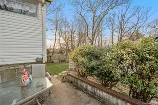 105 Lookout Dr, Sound Beach, NY 11789 - Photo 30