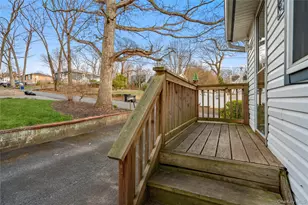 105 Lookout Dr, Sound Beach, NY 11789 - Photo 4