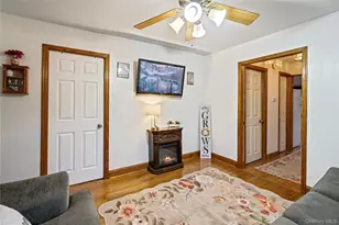 105 Lookout Dr, Sound Beach, NY 11789 - Photo 18