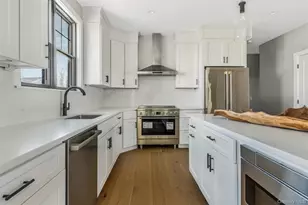 285 Sandy Beach Rd, Greenport, NY 11944 - Photo 6