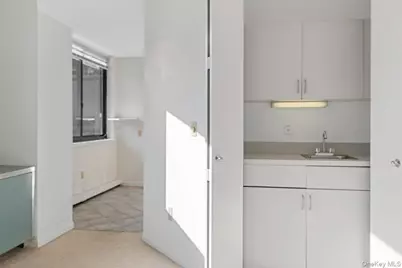 25 Rockledge Avenue #105W, White Plains, NY 10601 - Photo 20