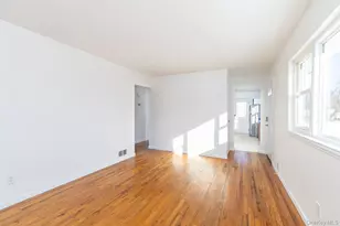 3 Exeter Rd, Patchogue, NY 11772 - Photo 6