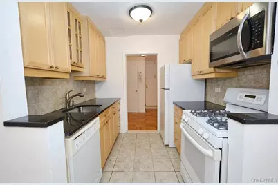 43-25 Douglaston Parkway #1LB, Douglaston, NY 11363 - Photo 8