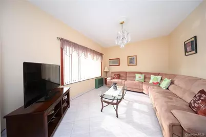 1361 Bay Ridge Parkway, Brooklyn, NY 11228 - Photo 4