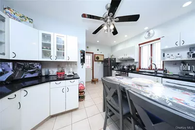 1361 Bay Ridge Parkway, Brooklyn, NY 11228 - Photo 8