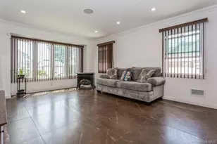 562 Bernice Rd, Franklin Square, NY 11010 - Photo 12