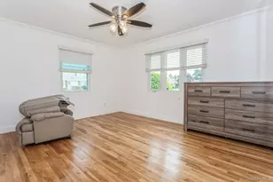 562 Bernice Rd, Franklin Square, NY 11010 - Photo 16