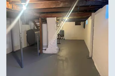 215 Lakewood Street E, Patchogue, NY 11772 - Photo 16