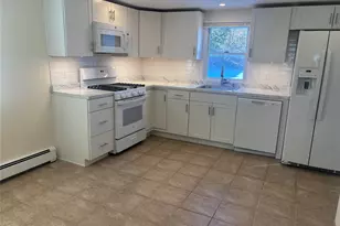 215 Lakewood Street E, Patchogue, NY 11772 - Photo 4