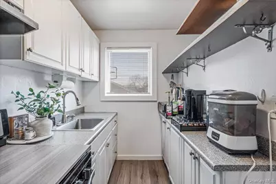 67-49 Bell Boulevard #2, Bayside, NY 11364 - Photo 18