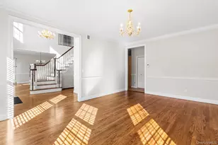 3 Ada Ln, Setauket, NY 11733 - Photo 10