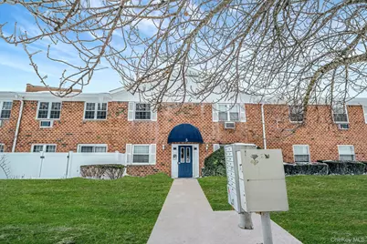 460 Old Town Road #APT 5-M, Port Jefferson Station, NY 11776 - Photo 1