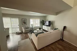 211 Treetop Cir, Nanuet, NY 10954 - Photo 6