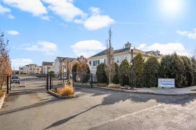 72 Island Point #72, Bronx, NY 10464 - Photo 2