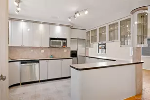 73-33 188th St, Fresh Meadows, NY 11366 - Photo 8