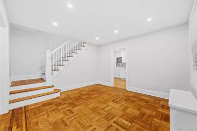 2054 Saint Paul Avenue, Bronx, NY 10461 - Photo 10