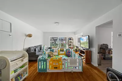 1955 Burke Avenue, Bronx, NY 10469 - Photo 16