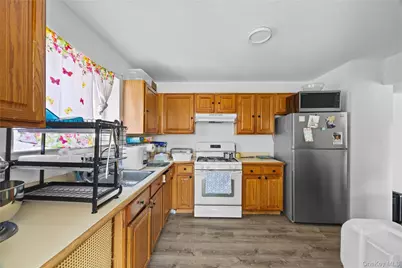 1955 Burke Avenue, Bronx, NY 10469 - Photo 18