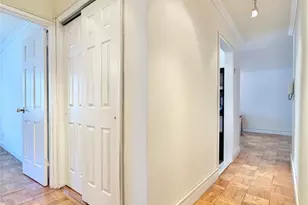 86-15 Broadway, Elmhurst, NY 11373 - Photo 8