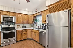 83 Woodlawn Ave, East Moriches, NY 11940 - Photo 18