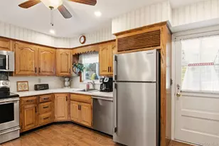 83 Woodlawn Ave, East Moriches, NY 11940 - Photo 18