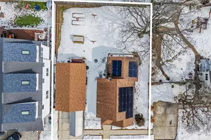 924 S 4th St, Lindenhurst, NY 11757 - Photo 8