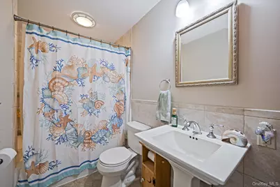 924 S 4th Street, Lindenhurst, NY 11757 - Photo 20