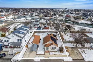 924 S 4th St, Lindenhurst, NY 11757 - Photo 28