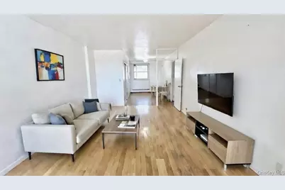 9707 63rd Road #8G, Rego Park, NY 11374 - Photo 4