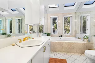 43 Lewis Ct, Huntington Station, NY 11746 - Photo 24