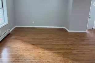 13-56 Eggert Pl, Far Rockaway, NY 11691 - Photo 4