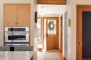 195 Vlei Rd, Rhinebeck, NY 12572 - Photo 2